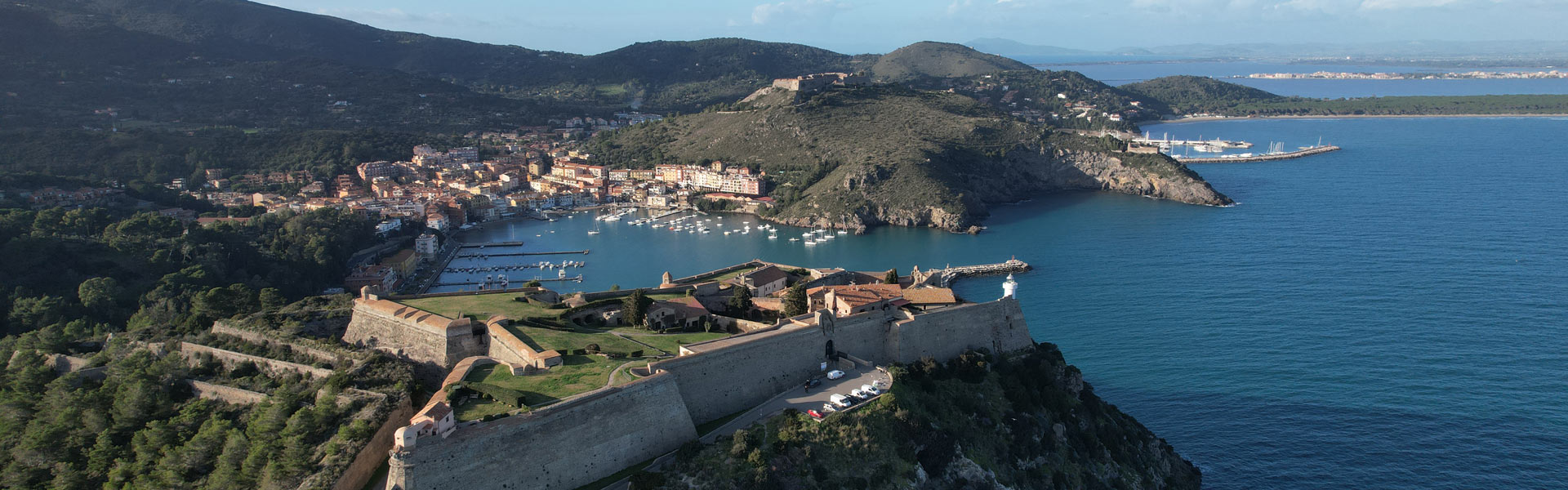porto-ercole-vista-larocca