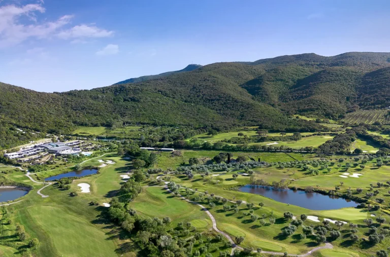 AK_ROMPE_Golf_Course_04