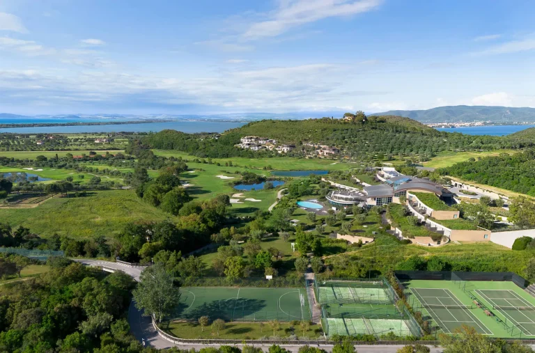 AK_ROMPE_Golf_Course_05